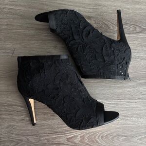 New York and Company Floral Mesh Sequin Open Toe Bootie Size 11